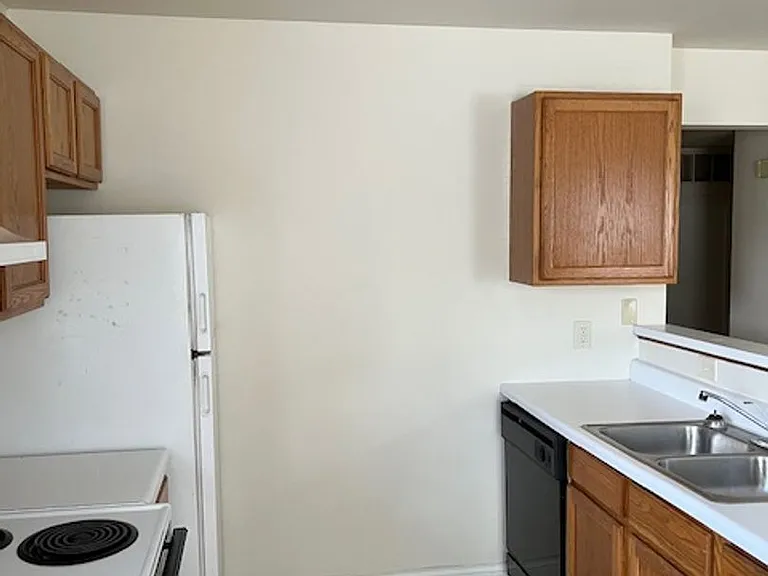 27 Iki Dr — Photo 3