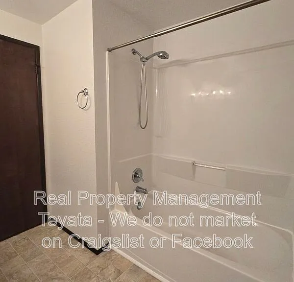 1453 Hillspring Rd — Photo 16