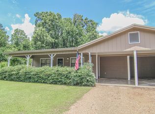 1147 Black Creek Rd, Columbus, MS 39705