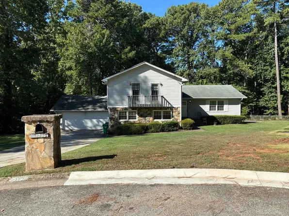 3315 Renoir Ct, Decatur, GA 30034