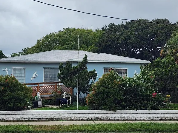 1007 N Halifax Ave, Daytona Beach, FL 32118