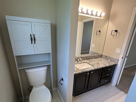 5th image of 8270 SE Camellia Drive