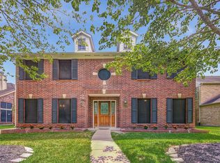 4239 Armand View Dr, Pasadena, TX 77505