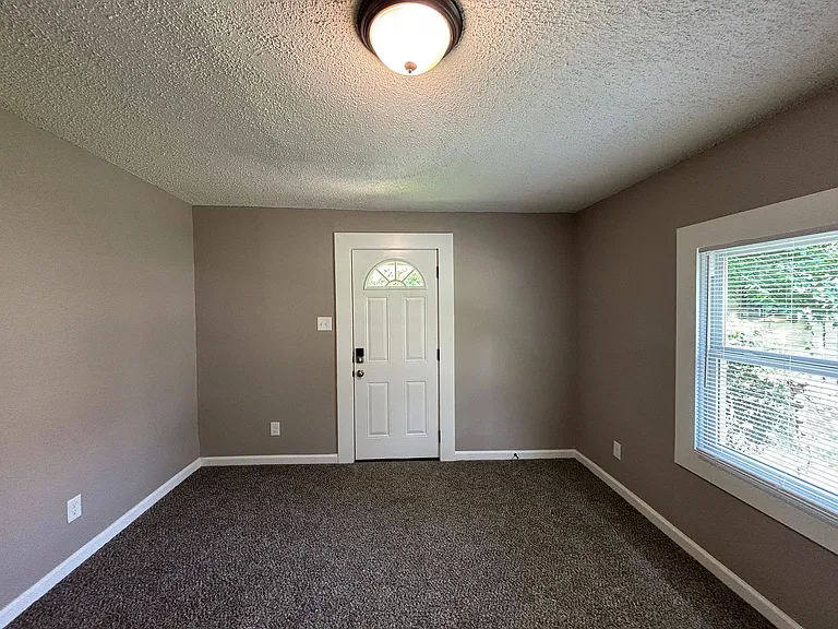 4309 N Cypress St — Photo 12
