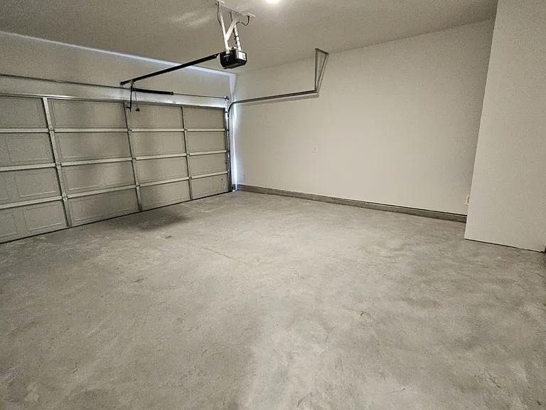 213 Arbor Dr — Photo 32
