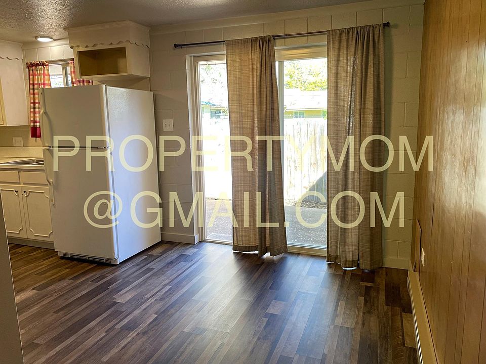 Sliding door to private patio.