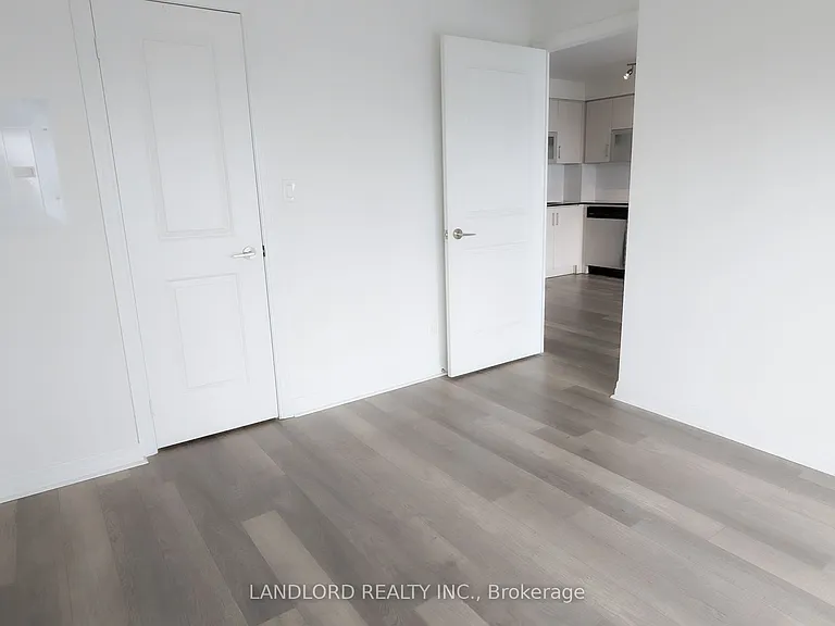 2015 Sheppard Ave E #2501 — Photo 7