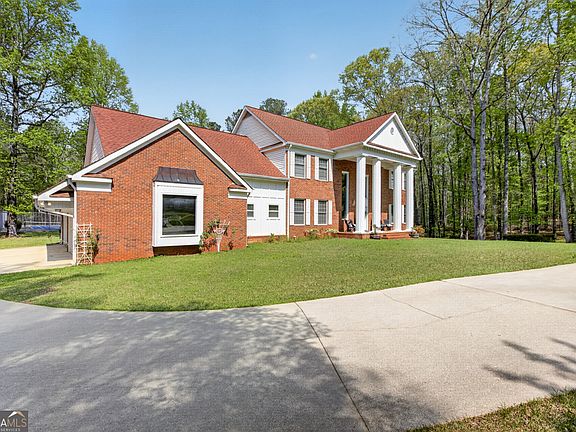 2nd image of 3035 Mount Zion Rd