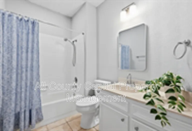 1013 Chestnut St #B1 — Photo 8