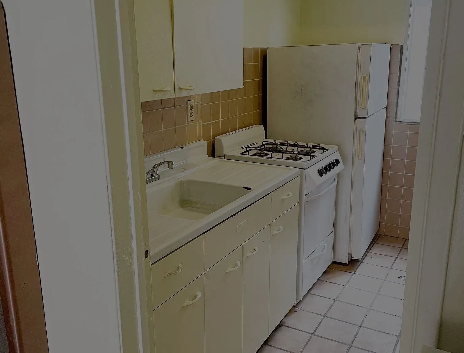 Studio, 200 sqft, $1,400 — Photo 4