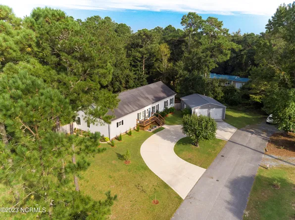 115 S Burning Tree Drive, Hampstead, NC 28443