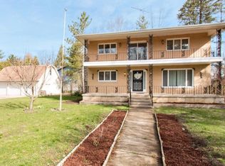 W1132 Sycamore Rd, Genoa City, WI 53128