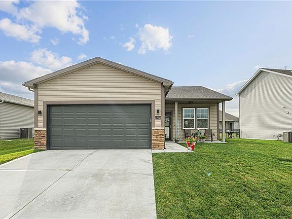 2nd image of 27015 E Cedar Grove Dr