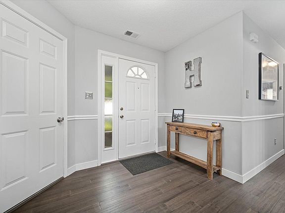 2nd image of 1741 Lapstone Ct
