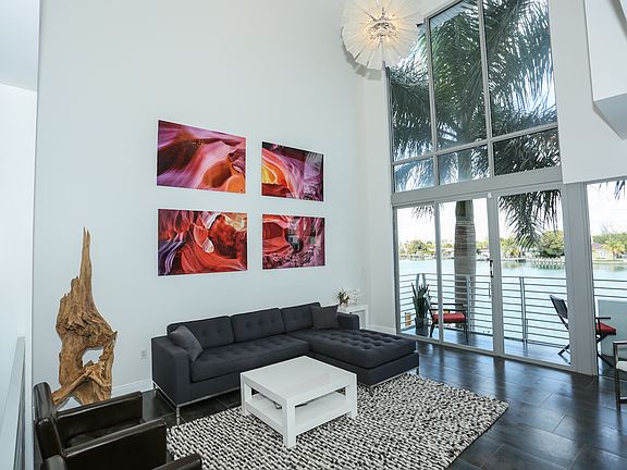2nd image of 155 N Shore Dr APT 4
