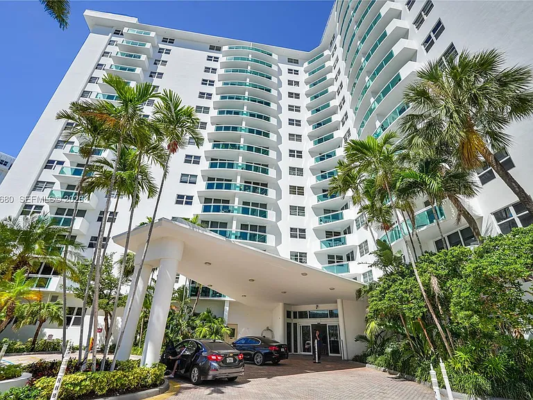 3001 S Ocean Dr #1107 — Photo 4
