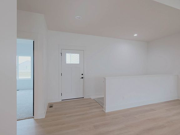3rd image of 8620 S 50th Ct