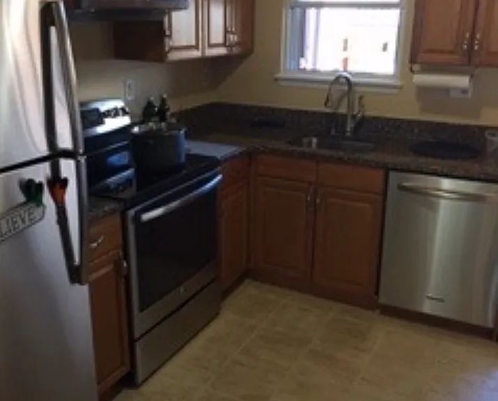 1409 Jackson St — Photo 2