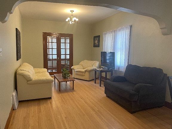 Livingroom_10032023