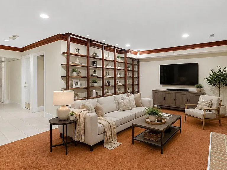 1433 McLean Mews Ct — Photo 40