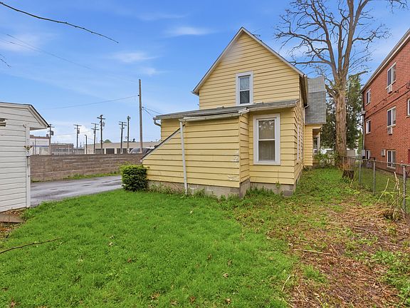 3rd image of 1438 Coutant Ave Front A