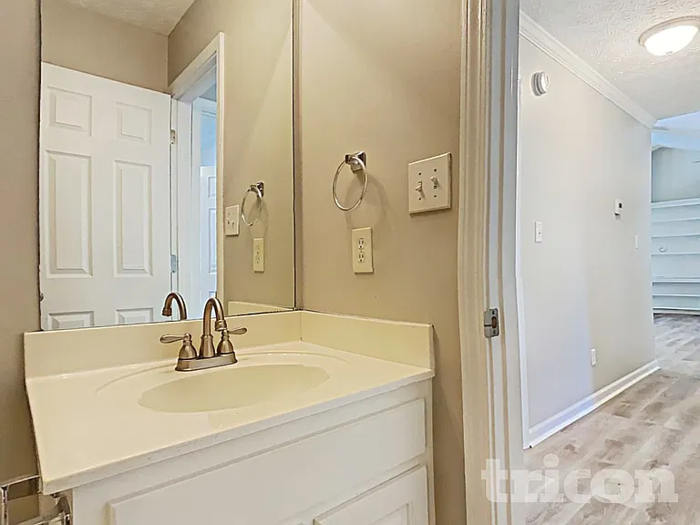 1410 Ericas Pointe Dr — Photo 18