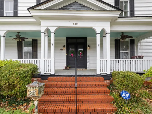 401 N Main St, Louisburg, NC 27549