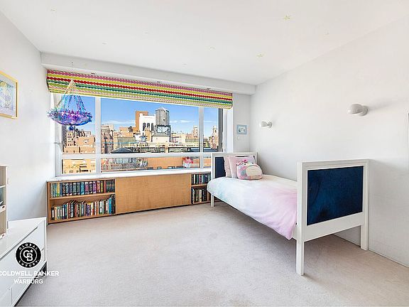 5th image of 190 E 72nd St APT 19A