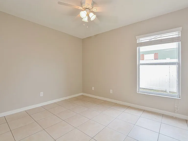 12020 Woodglen Cir — Photo 10