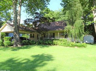 904 Merritt St, Searcy, AR 72143