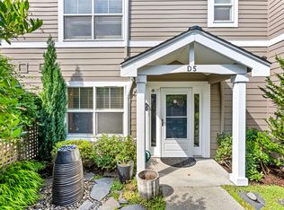 1220 Weaver Rd NW UNIT D5, Bainbridge Island, WA 98110