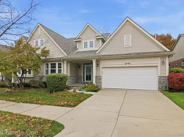 2294 Calibouge #31, Commerce Township, MI 48382