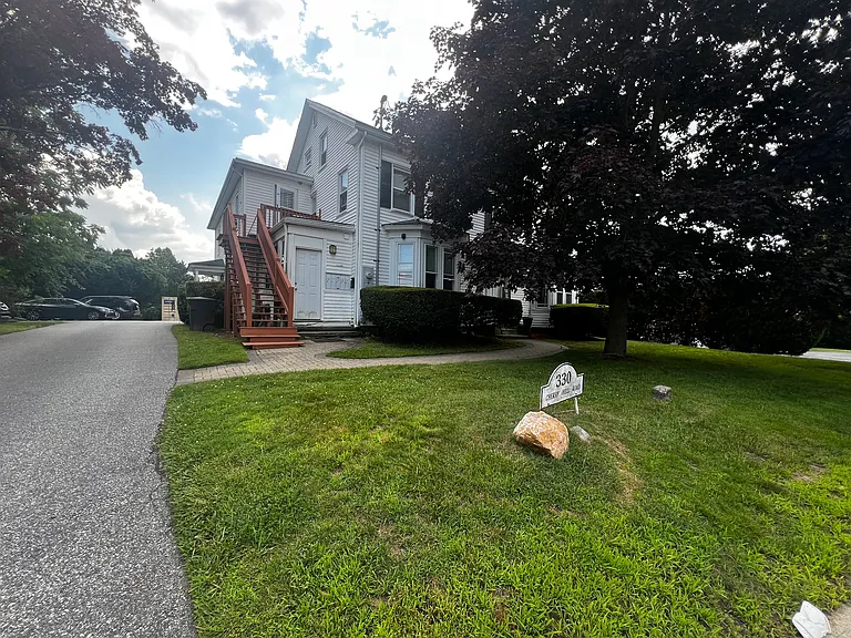 330 Cherry Hill Rd #1R — Photo 1
