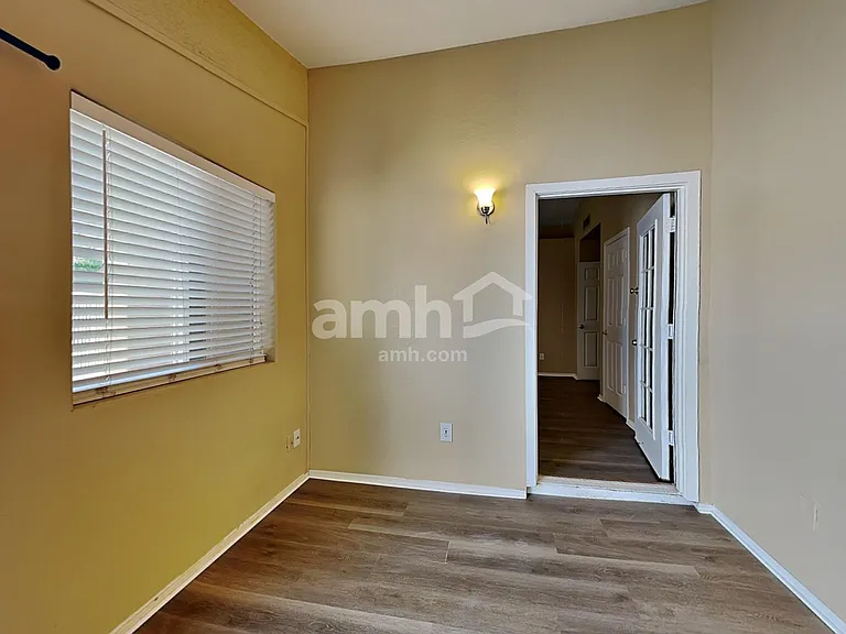 1925 E Palomino Dr — Photo 15