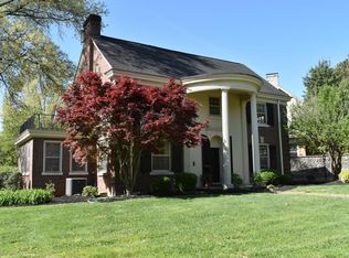 2321 Village Dr, Louisville, KY 40205