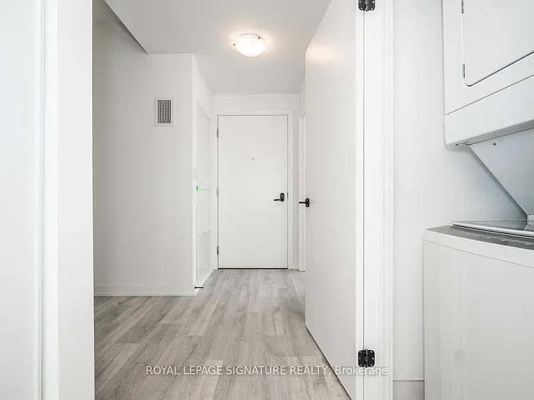 220 Missinnihe Way #1403 — Photo 10