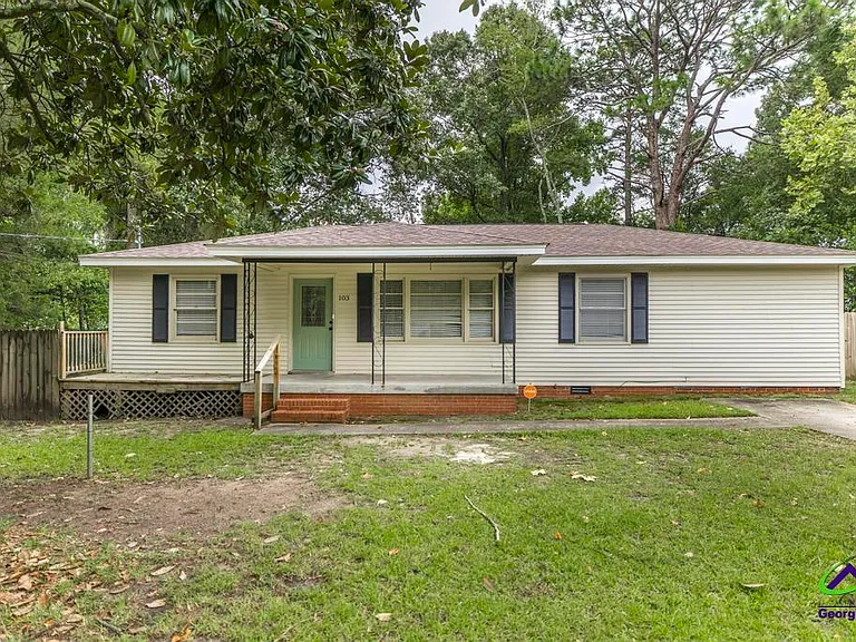 103 Sparta St — Photo 3