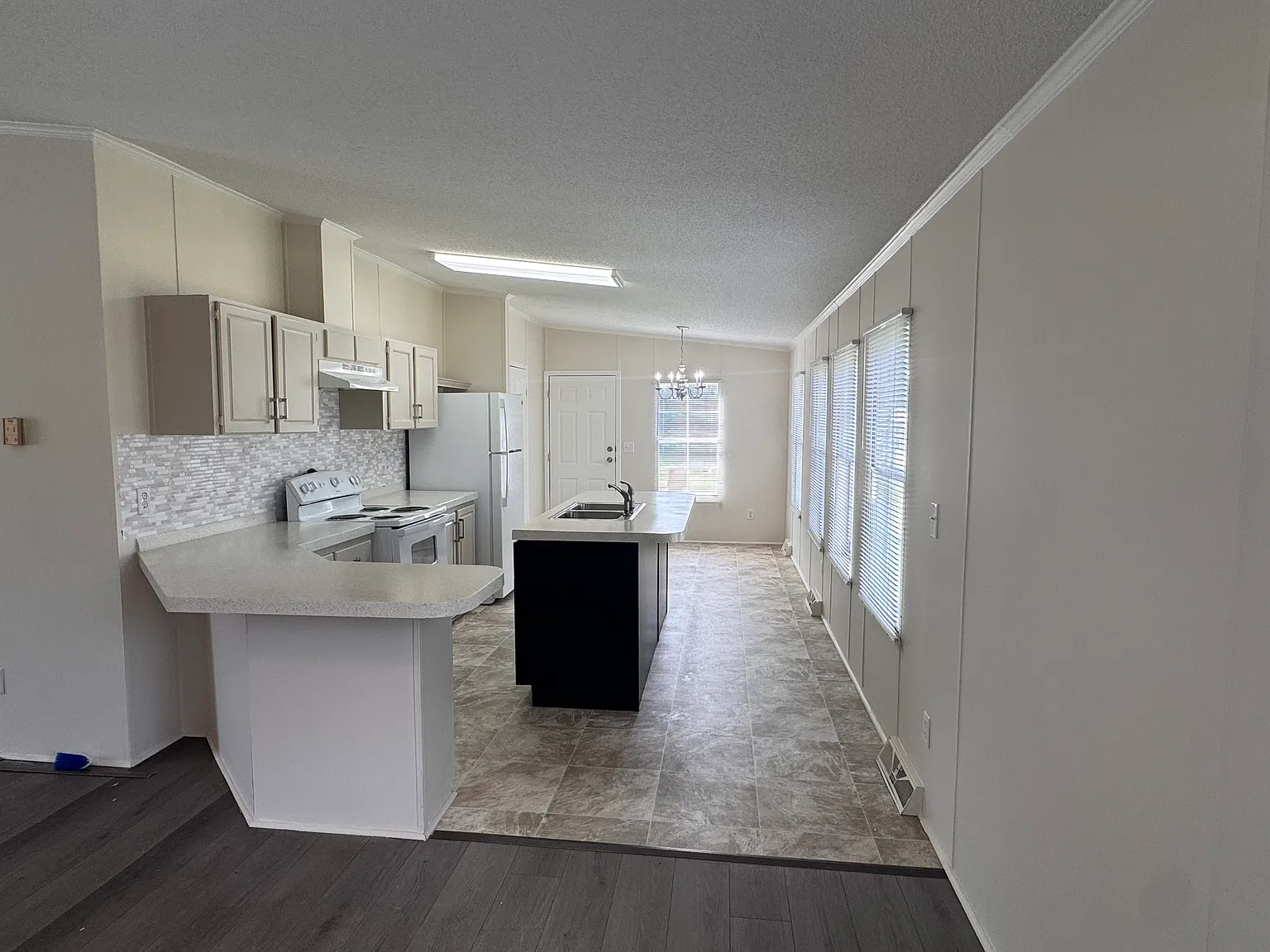 3 bed, 1150 sqft, $1,500 — Photo 4
