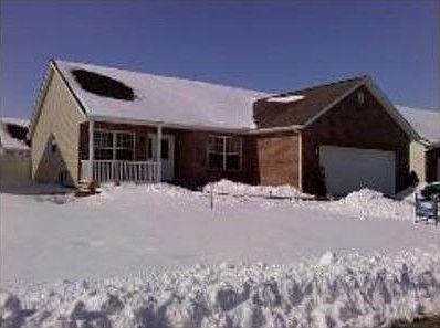 1st image of 1703 N Oakmont Ave