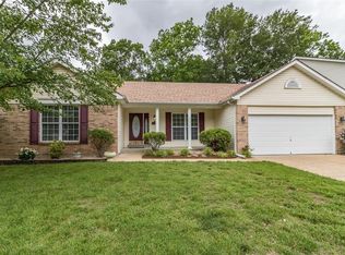 3169 Crystal Lake Dr, Saint Louis, MO 63129