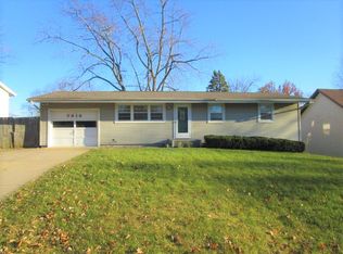 5616 N Monterey Ct, Peoria, IL 61614