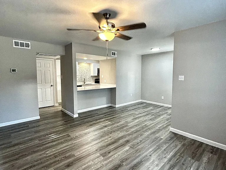 Athena Garden Apartments — Photo 62
