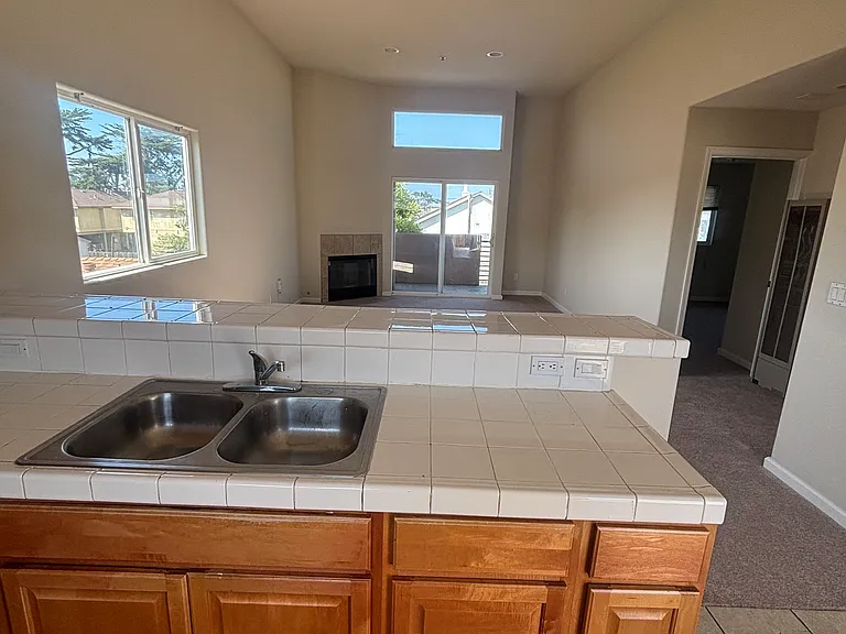 223 Palm Ave #2 — Photo 6