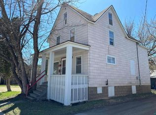 125 S Central Ave, Ely, MN 55731