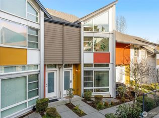 15212 NE 81st Way #103, Redmond, WA 98053