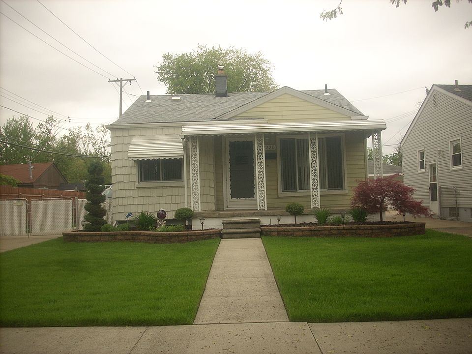 1st image of 2220 Detroit Ave