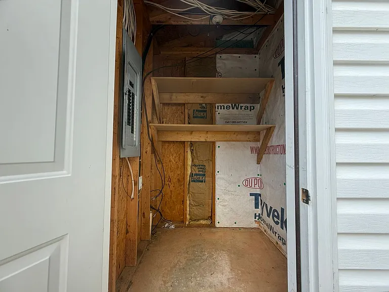 273 Mulberry Cir — Photo 18