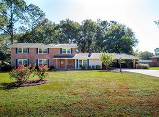 1704 Rainbow Dr, Waycross, GA 31501