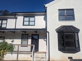 204 Woodsborough Pl, Raleigh, NC 27601