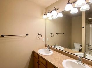 3604 W 93rd St #2, Sioux Falls, SD 57108